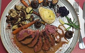 Logis Hotel - Le Petit Bellon